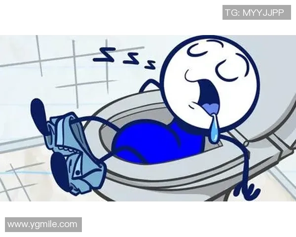 足球明星打呼噜视频揭秘他们私下的搞笑瞬间与真实生活趣事