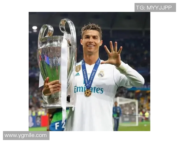 当前足球明星C罗的传奇之路与未来展望分析