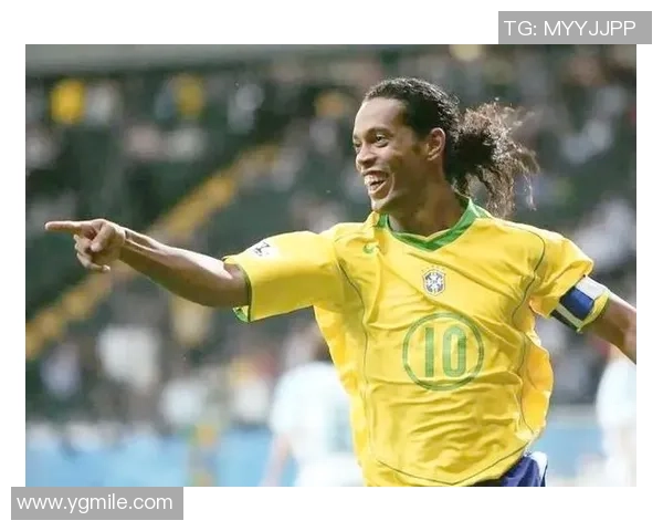 荷兰足球明星10号的传奇之路与辉煌成就回顾