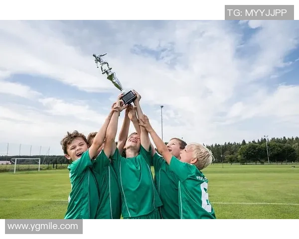 足球明星欢呼瞬间集锦精彩瞬间回顾与感动分享 足球明星欢呼瞬间集锦精彩瞬间回顾与感动分享