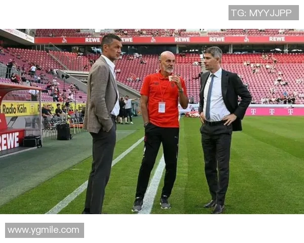 足球明星转会合同背后的秘密与影响分析 足球明星转会合同背后的秘密与影响分析