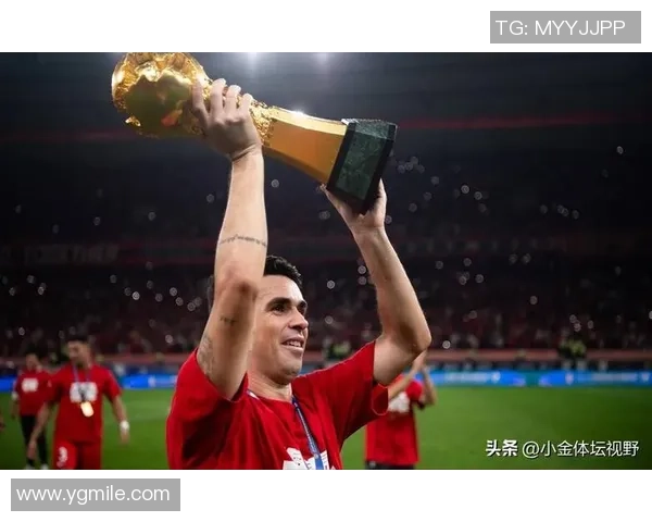 年轻足球明星意外去世引发全球哀悼与反思体育界安全问题